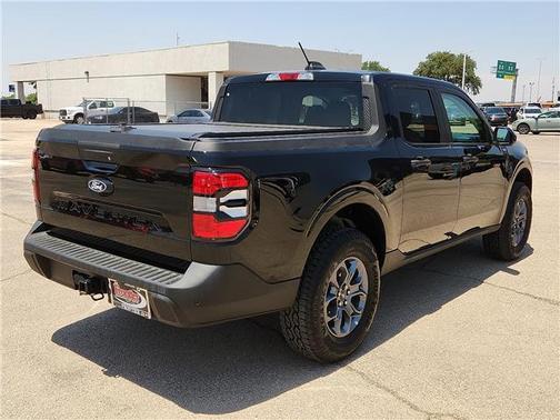 Shadow Black 2025 Ford Maverick XLT