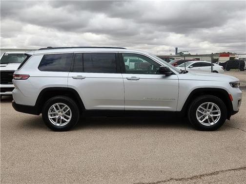 2024 Jeep Grand Cherokee L Laredo