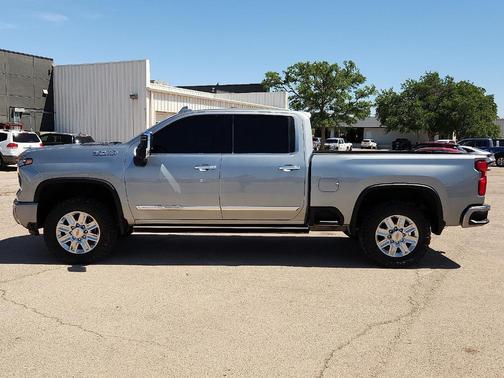 Sterling Gray 2024 Chevrolet Silverado 2500 High Country