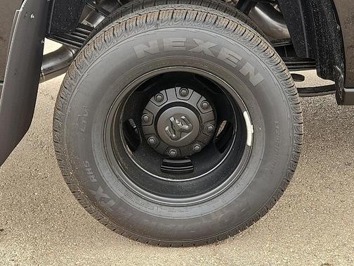 Diamond Black 2026 RAM 3500 Tradesman