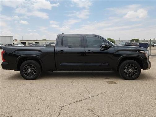 2022 Toyota Tundra Platinum