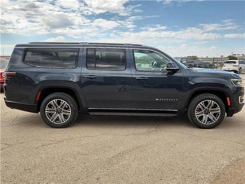 2025 Jeep Wagoneer L Base