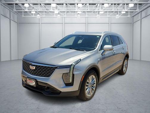 Argent 2024 Cadillac XT4 Premium Luxury