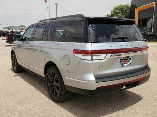 Silver Radiance 2023 Lincoln Navigator L Black Label