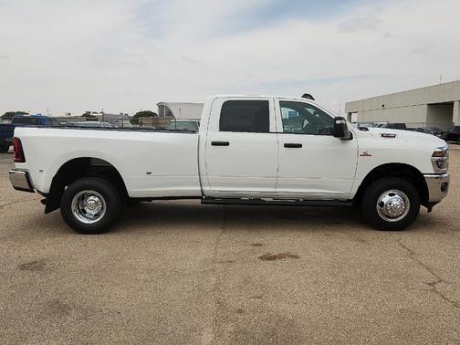 Bright White Clearcoat 2026 RAM 3500 Tradesman