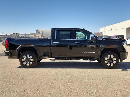 2024 GMC Sierra 2500 Denali