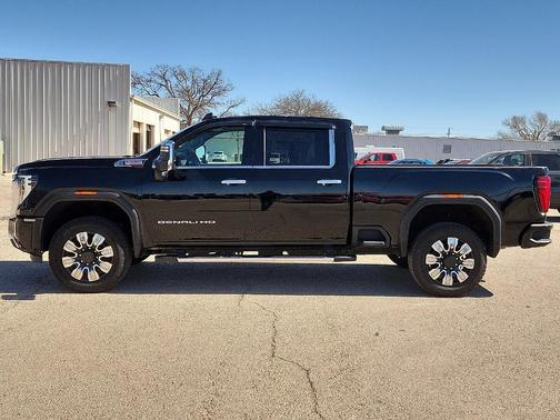 2024 GMC Sierra 2500 Denali
