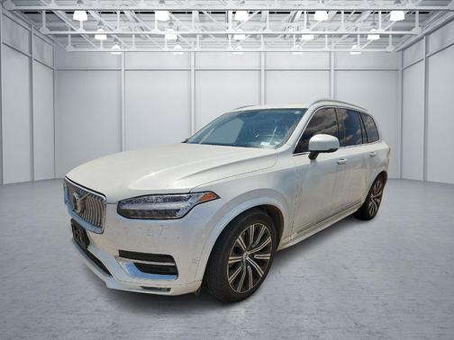 Ice White 2020 Volvo XC90 T6 Inscription 6 Passenger