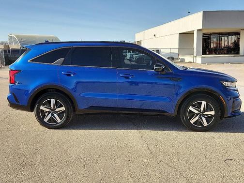 2023 Kia Sorento S