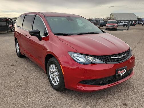 2026 Chrysler Voyager LX