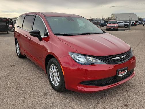 2026 Chrysler Voyager LX