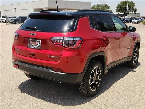 2025 Jeep Compass Trailhawk
