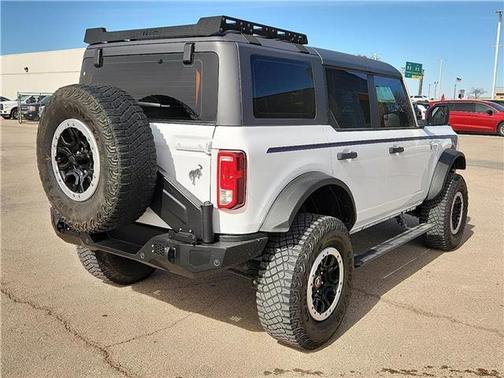 2023 Ford Bronco Base