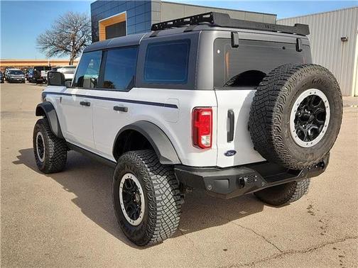 2023 Ford Bronco Base