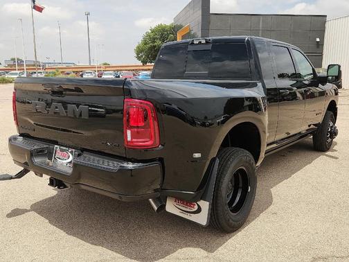 Diamond Black 2026 RAM 3500 Laramie