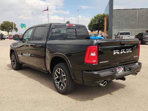 Diamond Black 2027 RAM 1500 Laramie