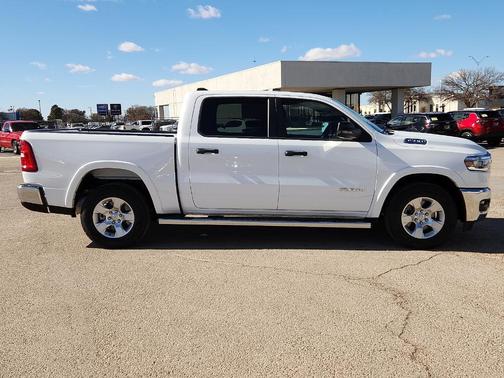 2025 RAM 1500 Big Horn/Lone Star