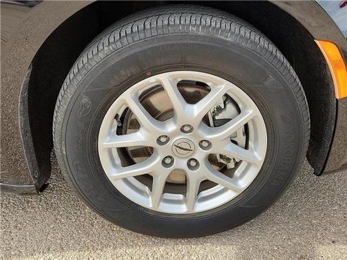 Diamond Black 2025 Chrysler Pacifica Select