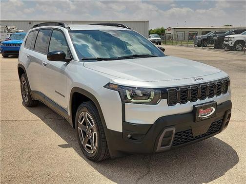 Silver Zynith 2026 Jeep Cherokee LAREDO/LIMITED