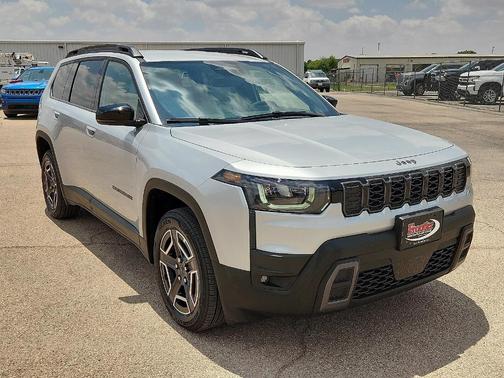 Silver Zynith 2026 Jeep Cherokee LAREDO/LIMITED