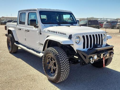 2023 Jeep Gladiator Sport