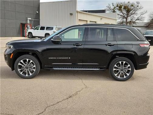 2025 Jeep Grand Cherokee Overland