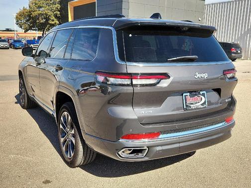 Metallic 2025 Jeep Grand Cherokee L Overland