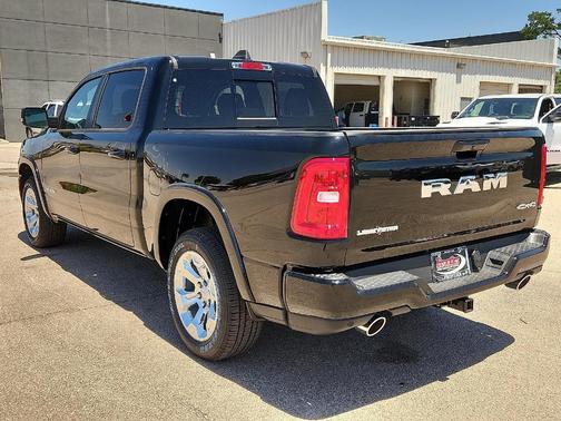 Diamond Black 2026 RAM 1500 Big Horn/Lone Star