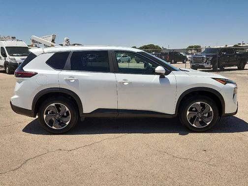 White 2025 Nissan Rogue SV