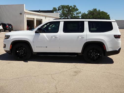 Bright White Clearcoat 2025 Jeep Wagoneer Series II