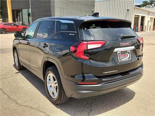 Ebony 2024 GMC Terrain SLE