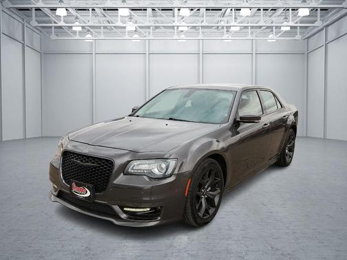 Granite Crystal 2022 Chrysler 300 Touring L