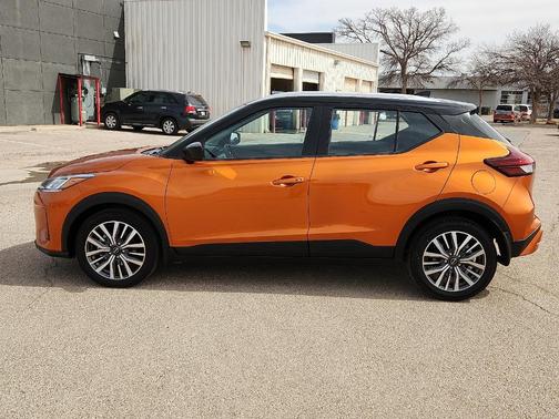 2024 Nissan Kicks SV