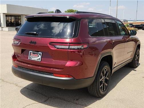 2025 Jeep Grand Cherokee L Laredo