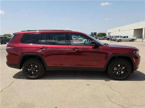 2025 Jeep Grand Cherokee L Laredo