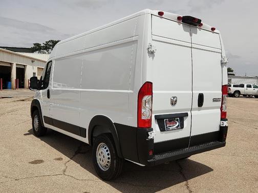 Bright White Clearcoat 2026 RAM ProMaster 2500 High Roof
