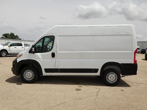Bright White Clearcoat 2026 RAM ProMaster 2500 High Roof