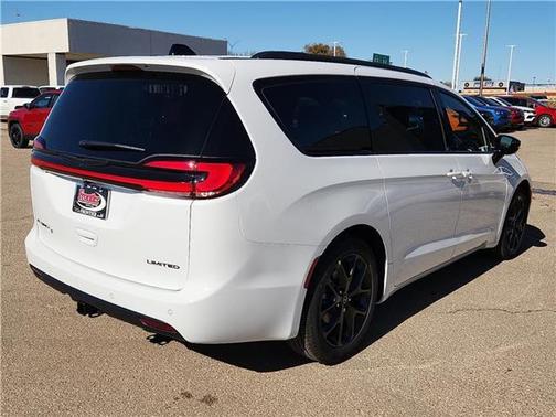 2026 Chrysler Pacifica Limited