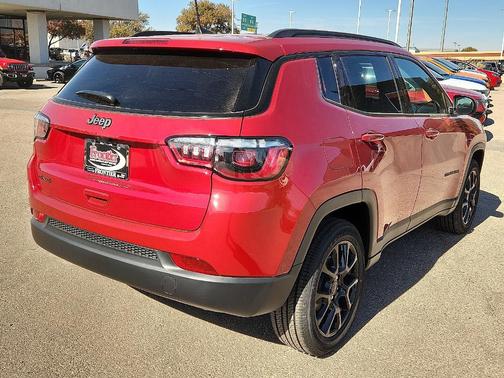 2026 Jeep Compass Latitude