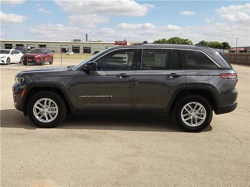 2024 Jeep Grand Cherokee Laredo