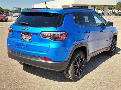 2026 Jeep Compass Latitude