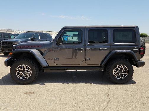 Granite Crystal Clearcoat Metallic 2026 Jeep Wrangler Rubicon
