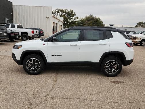 2026 Jeep Compass Trailhawk