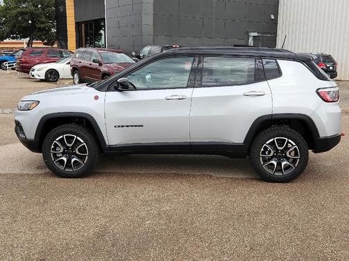 2026 Jeep Compass Trailhawk