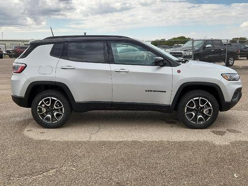 2026 Jeep Compass Trailhawk