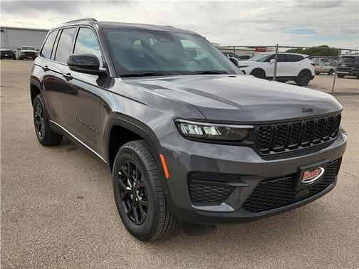 2025 Jeep Grand Cherokee Laredo