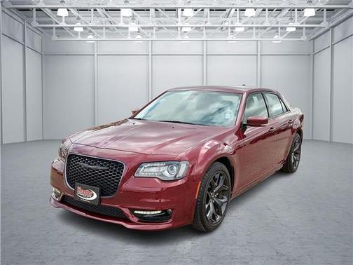 2022 Chrysler 300 Touring L