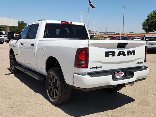 Bright White Clearcoat 2026 RAM 2500 Big Horn