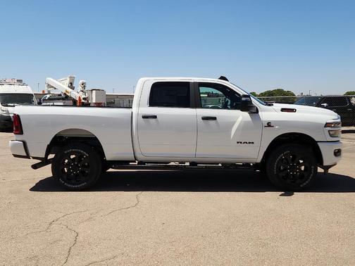 Bright White Clearcoat 2026 RAM 2500 Big Horn