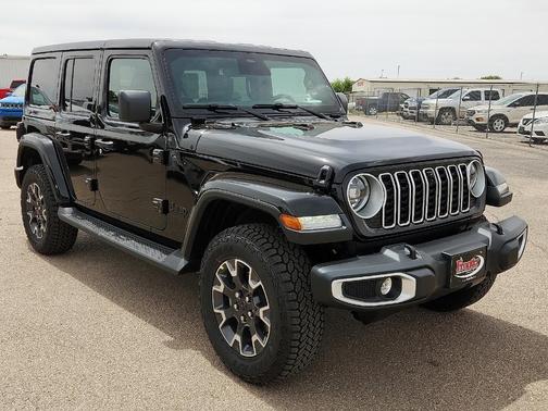 Black Clearcoat 2026 Jeep Wrangler Sahara